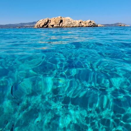 Nest House - Esclusivo Appartamento Marina Di Olbia- Mater Olbia - Beaches - Close To The Airport - Private Parking- Full Comforts - Exteriör bild