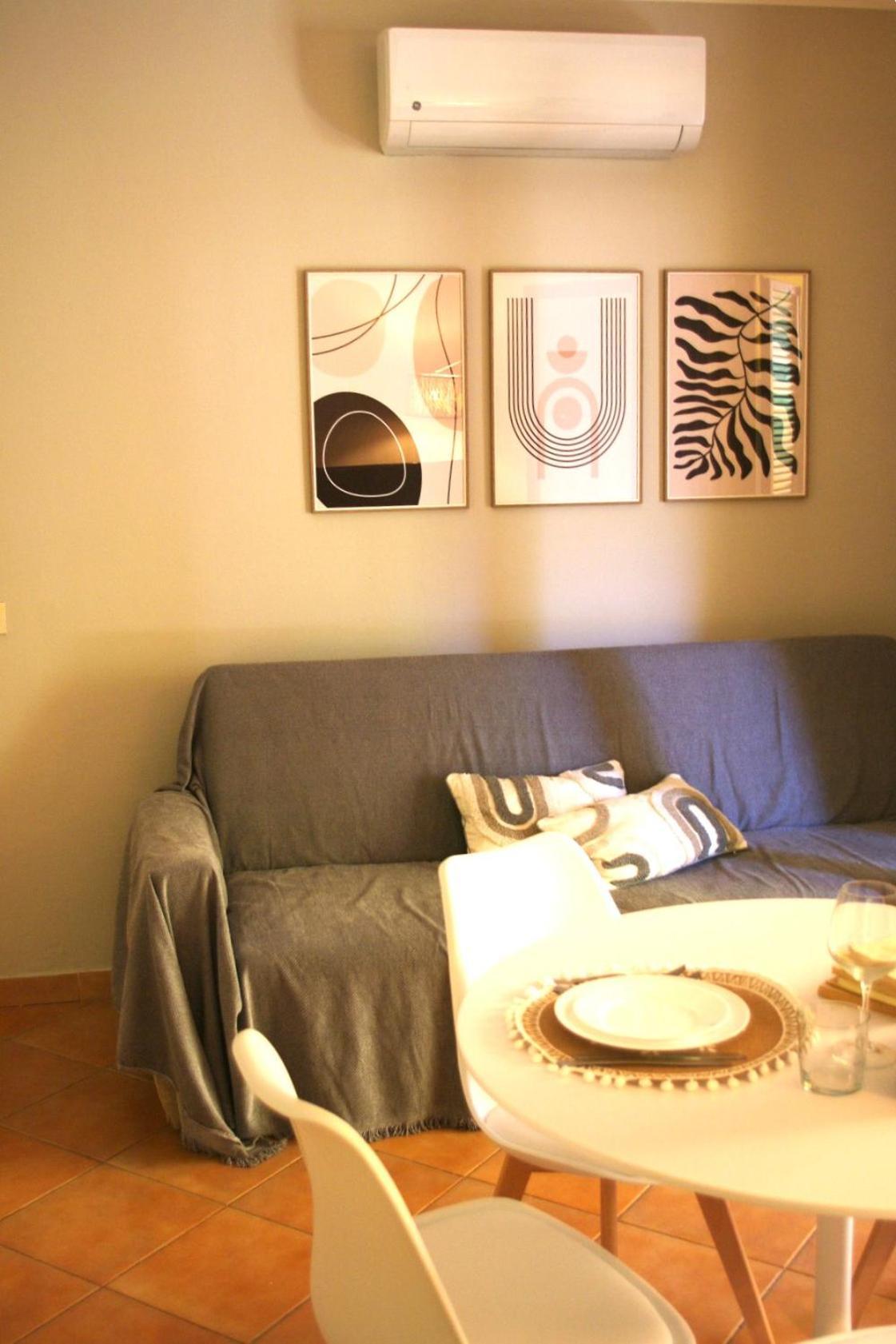 Nest House - Esclusivo Appartamento Marina Di Olbia- Mater Olbia - Beaches - Close To The Airport - Private Parking- Full Comforts - Exteriör bild