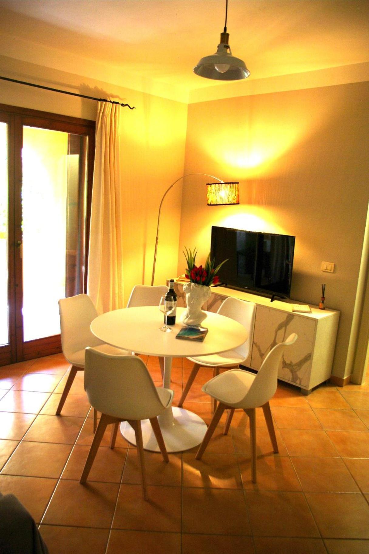 Nest House - Esclusivo Appartamento Marina Di Olbia- Mater Olbia - Beaches - Close To The Airport - Private Parking- Full Comforts - Exteriör bild